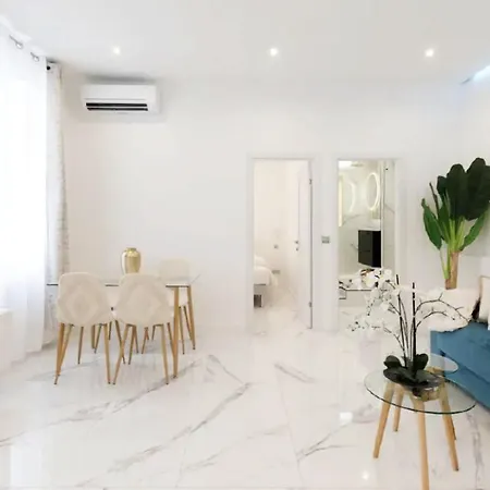 Daire Chic & Luxury 2-bedrooms Cannes