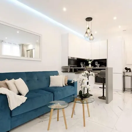 Chic & Luxury 2-bedrooms *