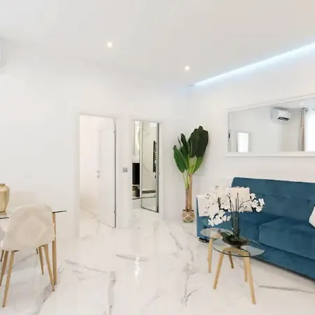 Chic & Luxury 2-bedrooms Daire