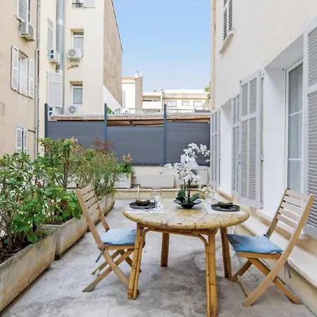 Daire Chic & Luxury 2-bedrooms Cannes