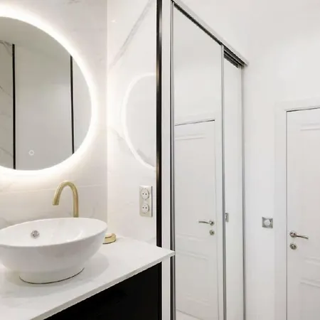 Chic & Luxury 2-bedrooms *